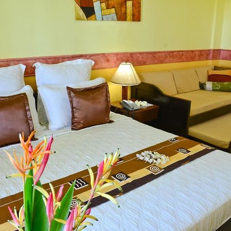 Crystal Paradise Resort Spa & Winery Narra Екстериор снимка